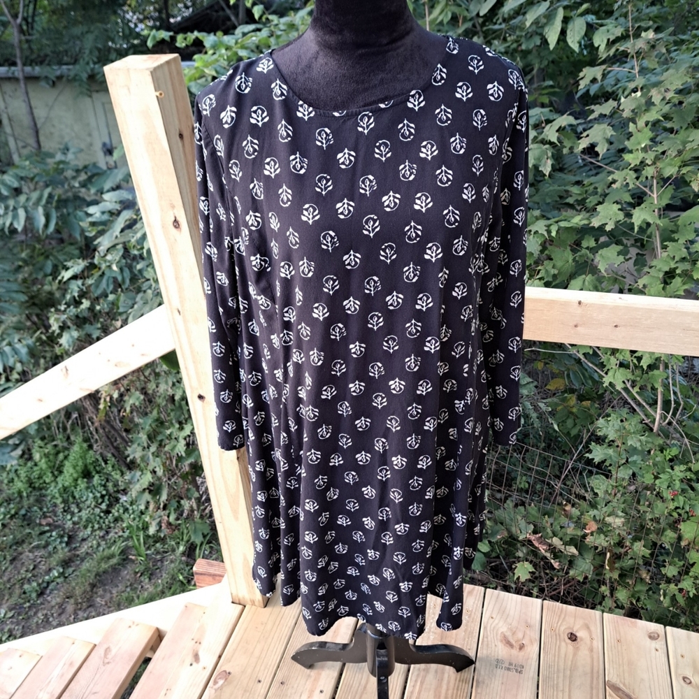 Old Navy large black floral dress